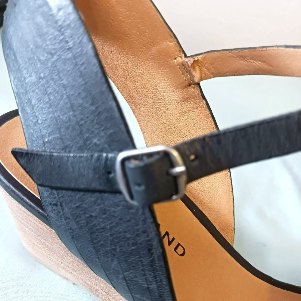 Lucky Brand Wedge Sandals - Picture 12 of 12